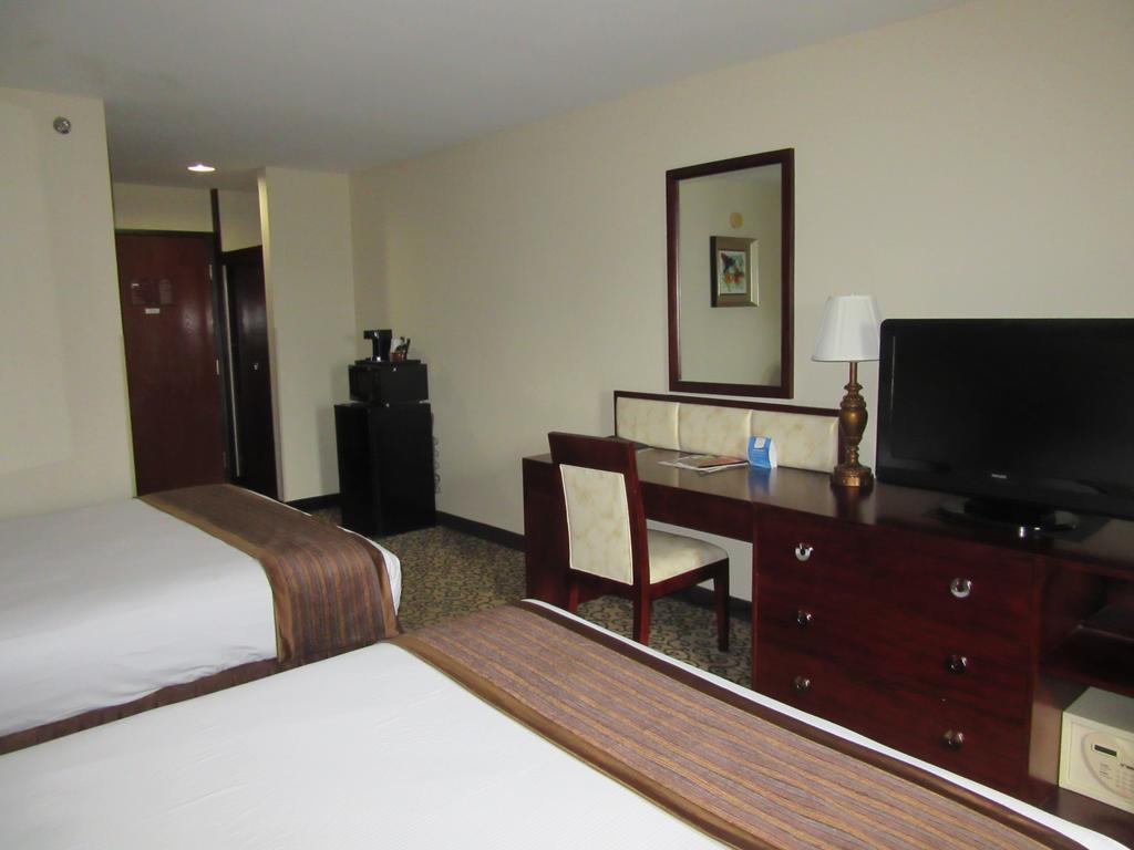 Baymont By Wyndham Columbia Fort Jackson Exterior foto