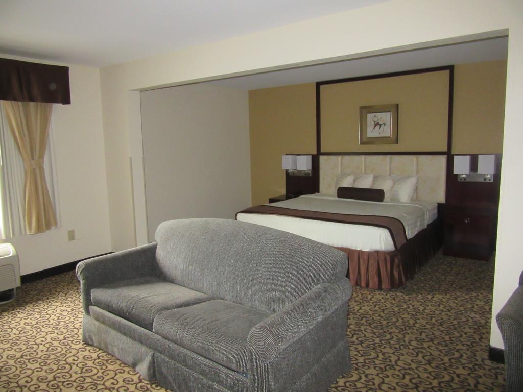 Baymont By Wyndham Columbia Fort Jackson Exterior foto